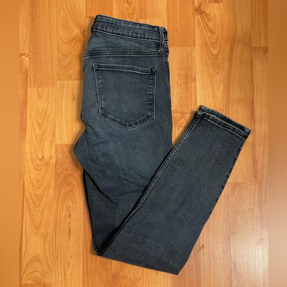 Old Navy Skinny Hi Rise jeans size 10